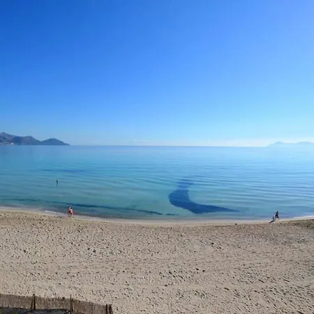 Con Jardin Cerca De La Playa