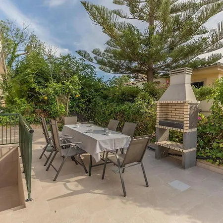 Villa Con Jardin Cerca De La Playa Muro