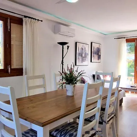 Villa Con Jardin Cerca De La Playa *
